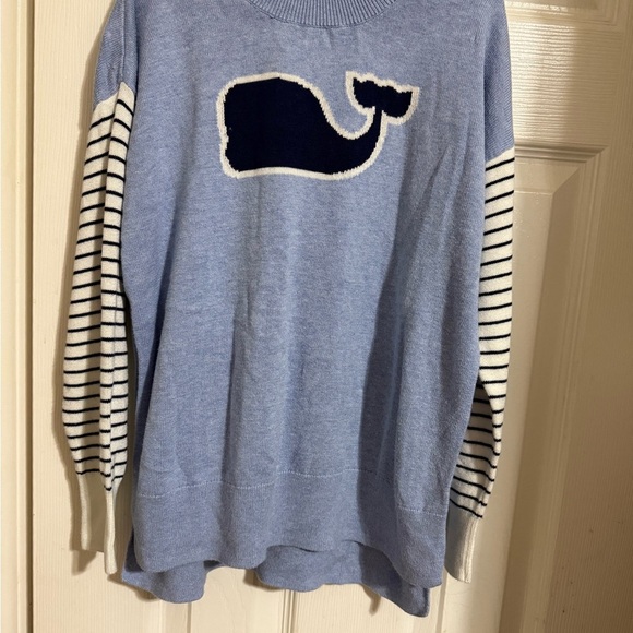 Vineyard Vines Sweater - Picture 2 of 8